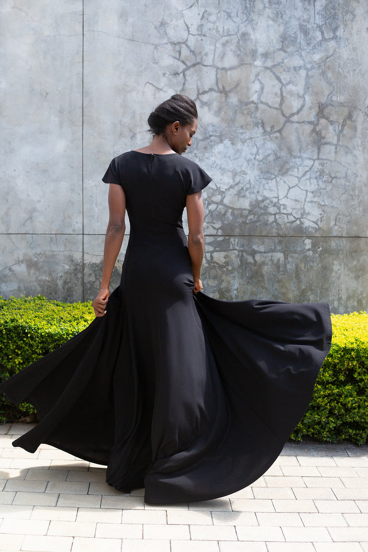 The TWIST Evening Dress - Black