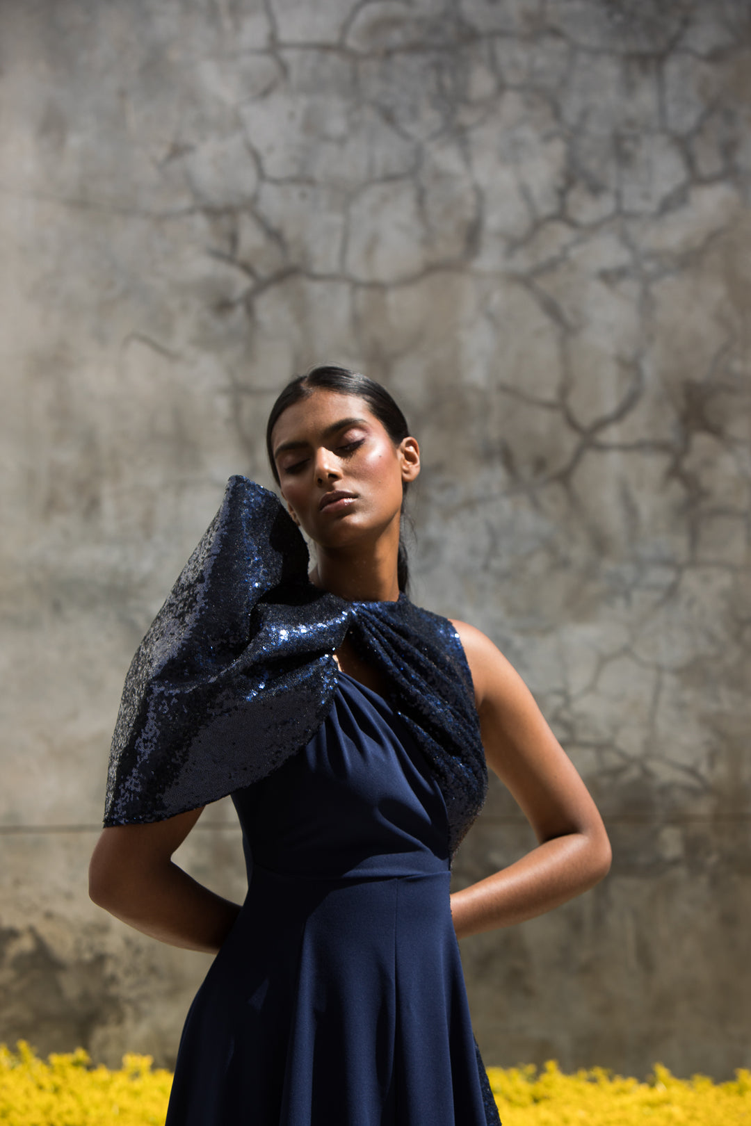 The One Shoulder Bow Dress Navy – ERRE Fashion