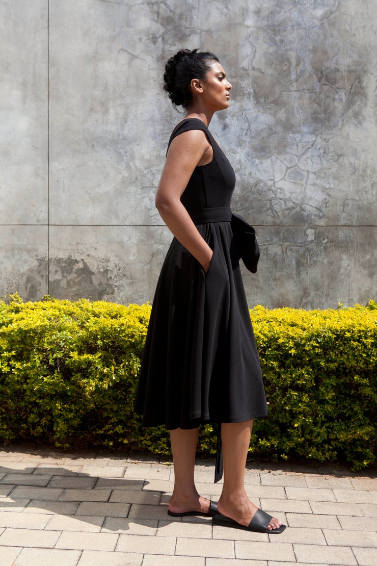 The Juno dress- Black