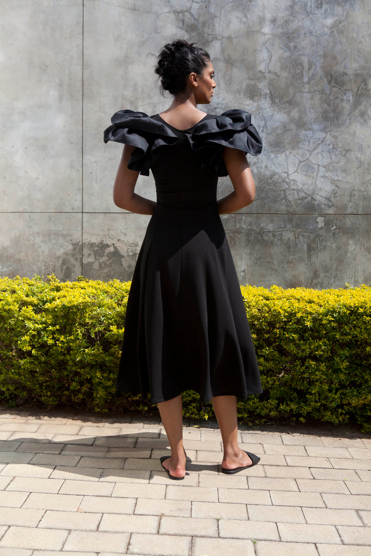 The Nerio Dress - Black