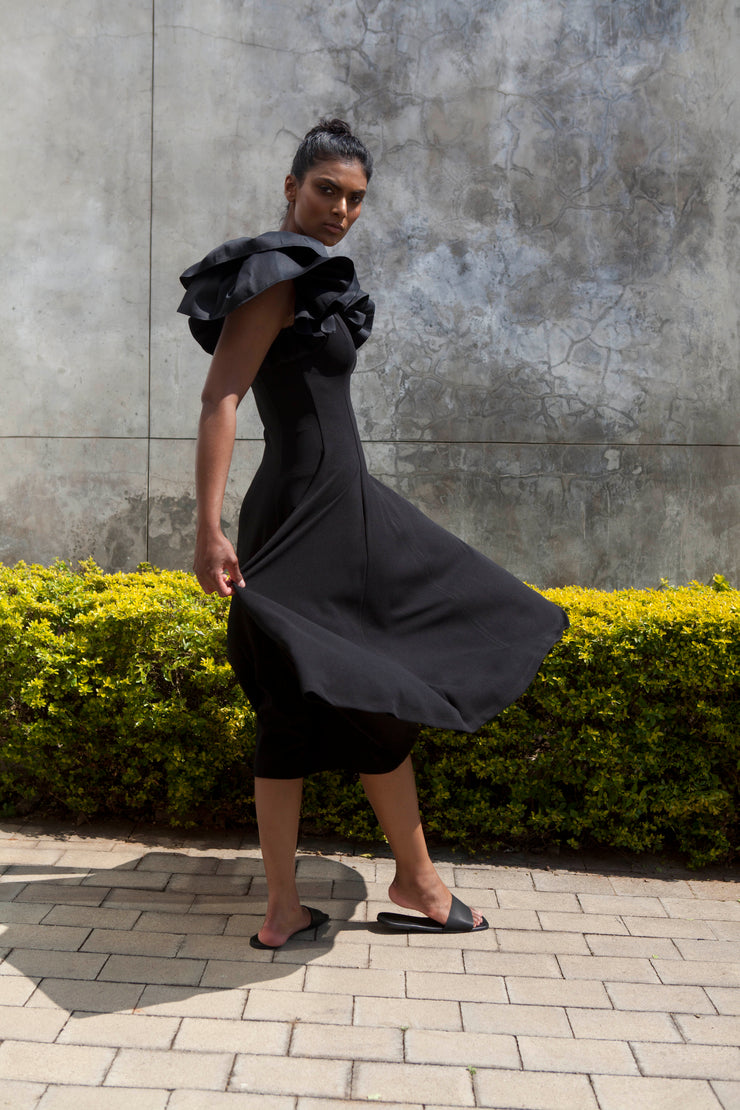The Nerio Dress - Black