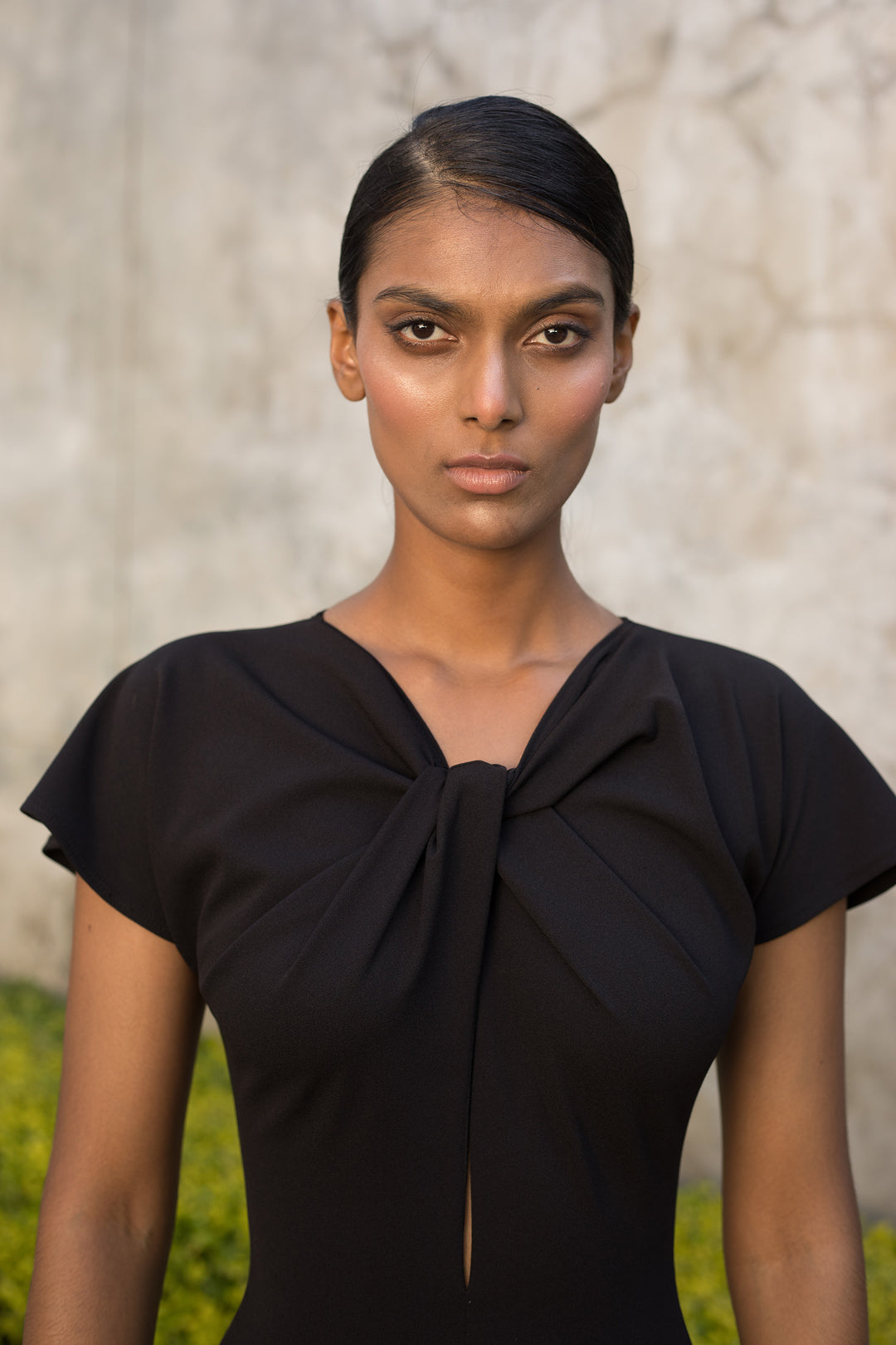Black Twist Pencil Dress – ERRE Fashion