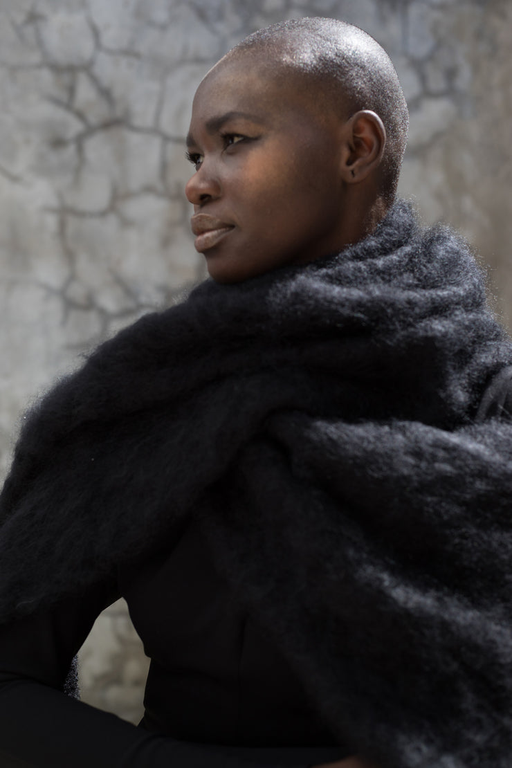 The MOHAIR Scarf - Black