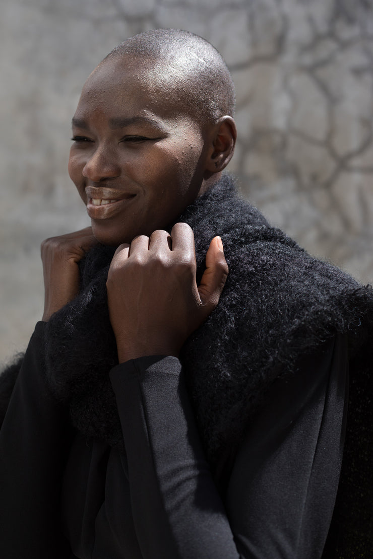 The MOHAIR Scarf - Black