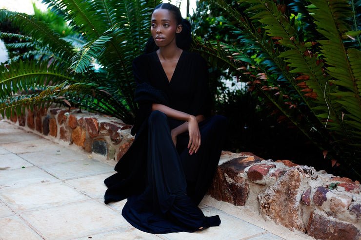 Black Dancing Lady Maxi Wrap Dress – ERRE Fashion